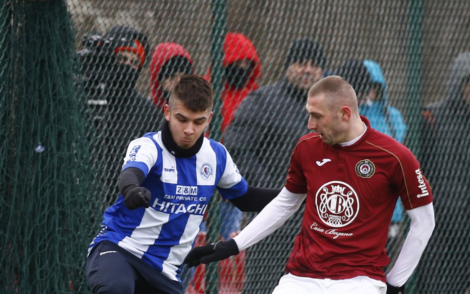 Локомотив София победи с 3:1 Слившни герой в проверка, играна