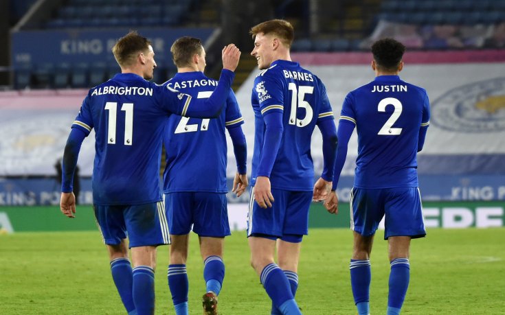 Лестър мина през 