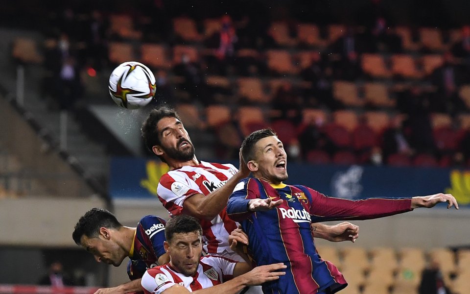 Барселона и Атлетик Билбао играят при 1:1 във финала за