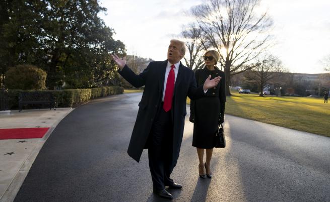 Доналд Тръмп и Мелания напуснаха Белия дом