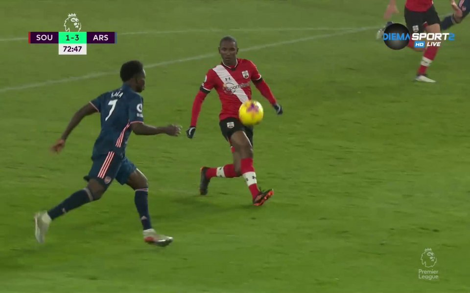 В 73-ата минута на двубоя между Саутхемптън и Арсенал, Лаказет