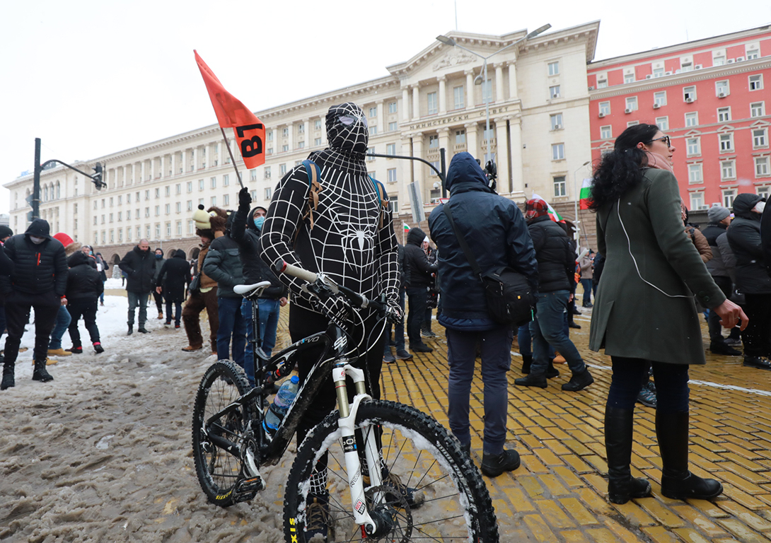 <p>Ресторантьорите излязоха на масов протест в София</p>