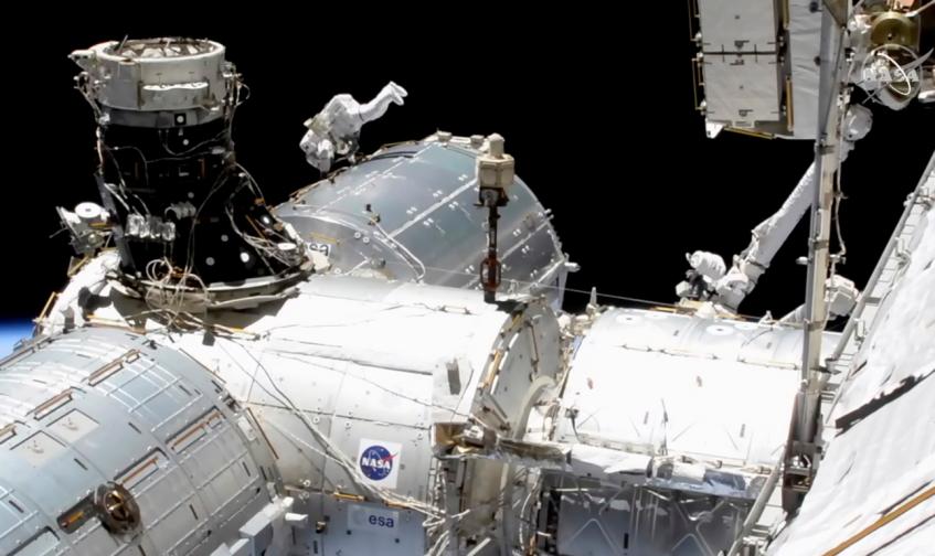 Астронавтите Астронавти Астронавт НАСА открития космос научно оборудване МКС