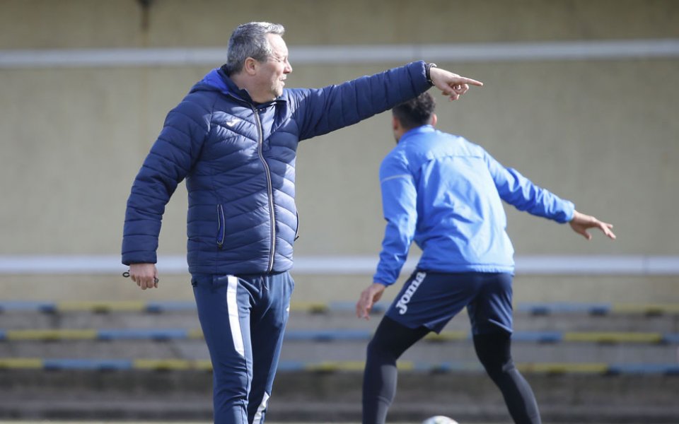 Левски няма да успее да привлече швейцарския десен бек Драган