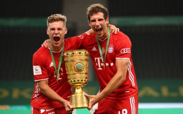 Германските футболни национали Леон Горецка и Йозуа Кимих получиха наградата