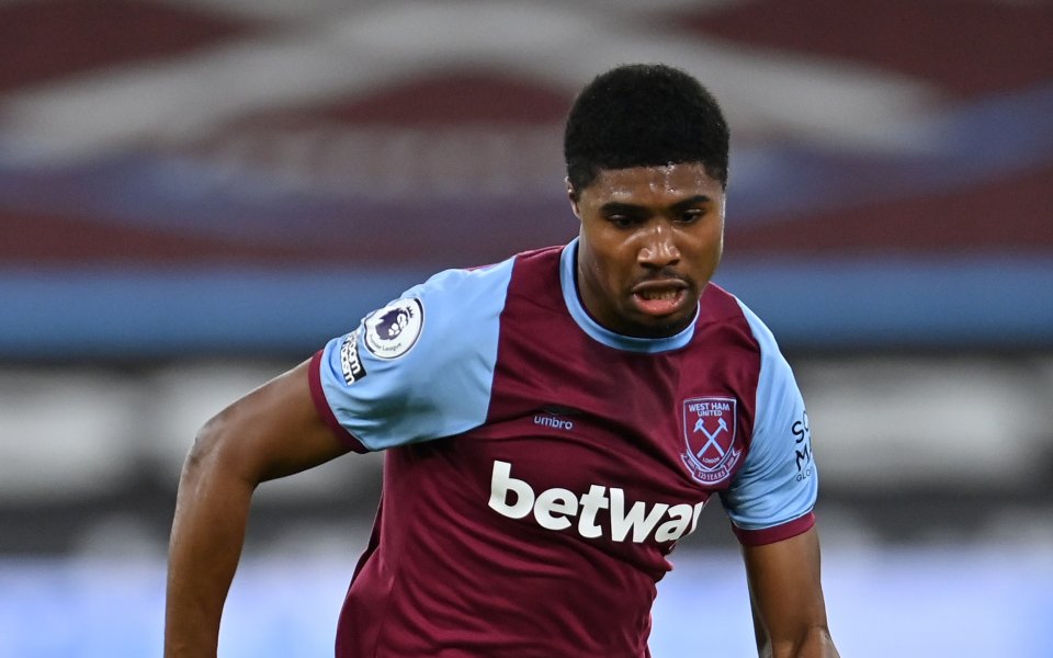 Уест Хем лети високо през този сезон, а фенове и