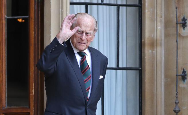 Великобритания се сбогува със своя принц Филип