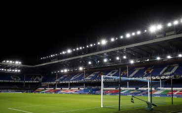 Отборът на Евертън посреща лидера в английския елит Манчестър Сити