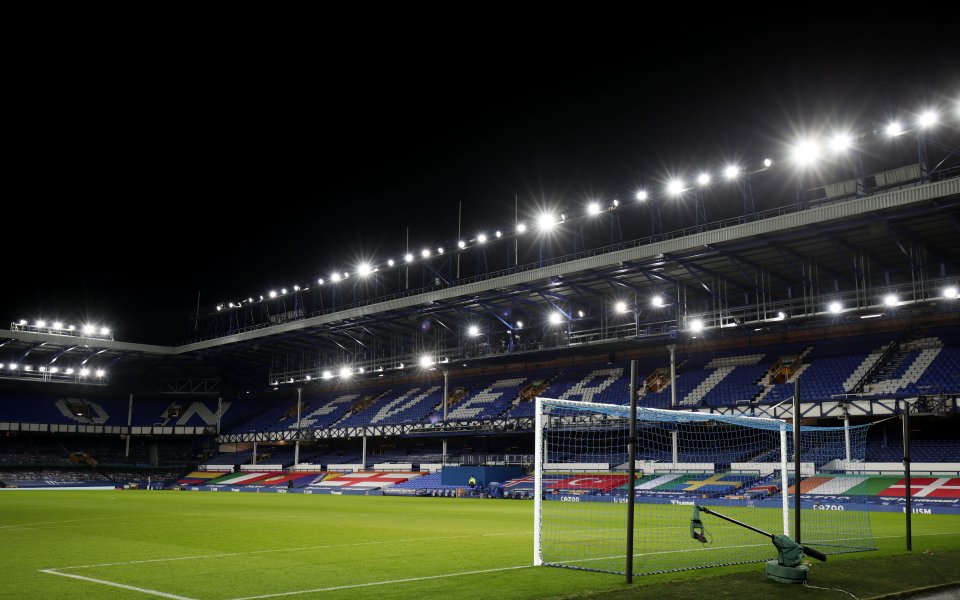 Отборът на Евертън посреща лидера в английския елит Манчестър Сити