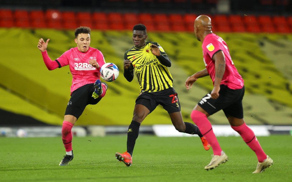 Отборът на Уотфорд продължава с добрите игри в Чемпиъншип. &bdquo;Стършелите&rdquo;