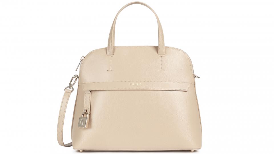 <p>За още вдъхновение кликни <a href="http://shop.mdl.bg/vendor/furla?utm_source=Edna.bg&amp;utm_medium=referral&amp;utm_campaign=furla_ss21_edna.bg" target="_blank">ТУК</a></p>