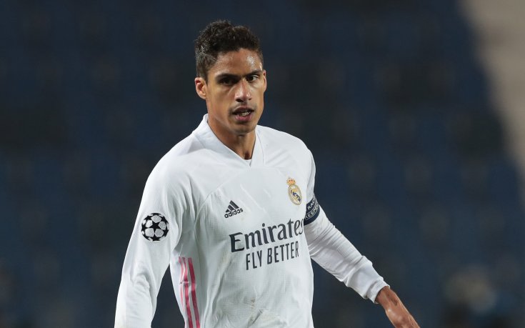 Ман Юнайтед успя да уреди Рафаел Варан