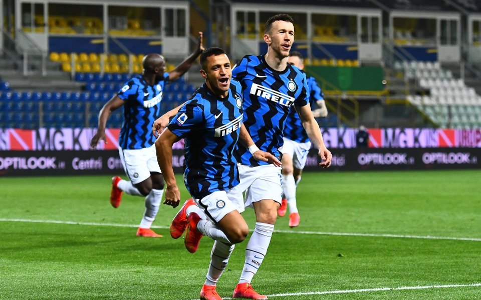 Интер се утвърди на първото място в Серия А, след