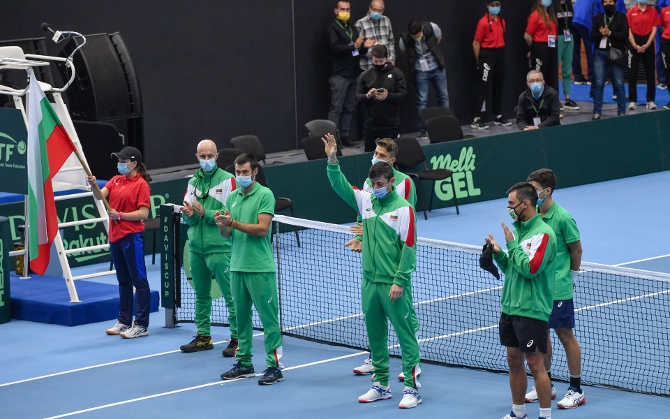 България ще е домакин на Парагвай в първия си мач