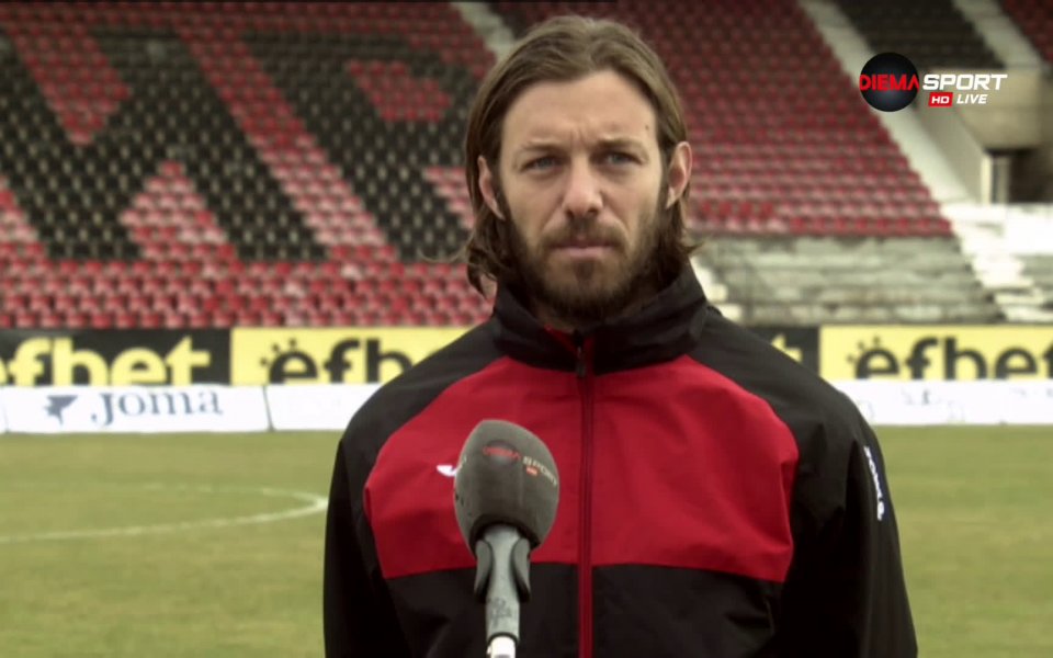 Героят за Локомотив София в мача със Септември София Николай