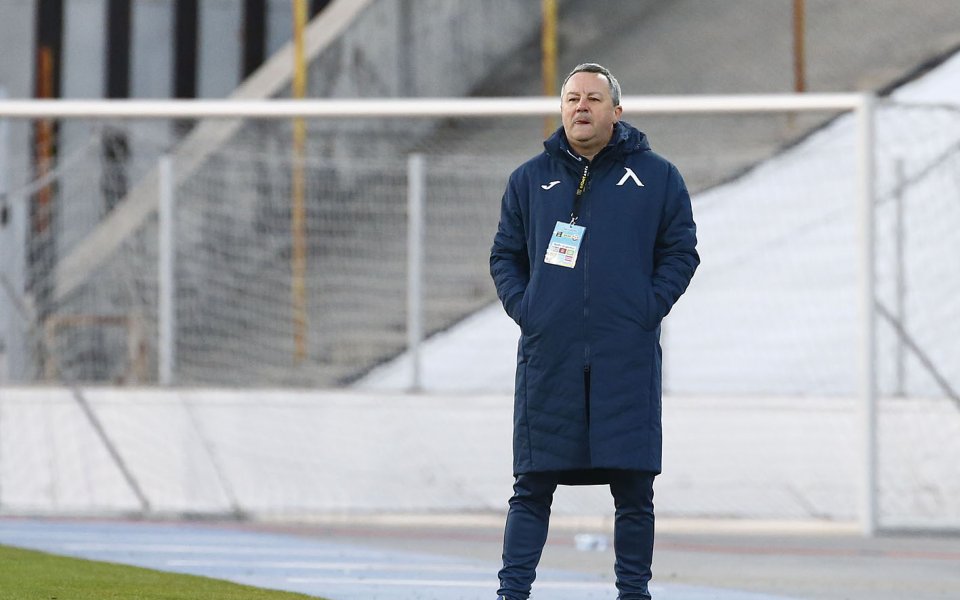 Треньорът на Левски Славиша Стоянович бе много ядосан след. link1>