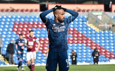 Спекулациите около бъдещето на Александър Лаказет в Арсенал продължават Според