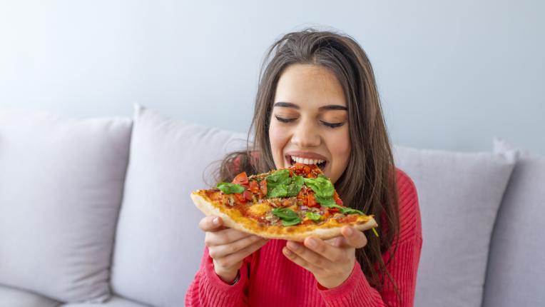  Кажи ми по какъв начин ядеш пица, с цел да ти кажа какъв си 