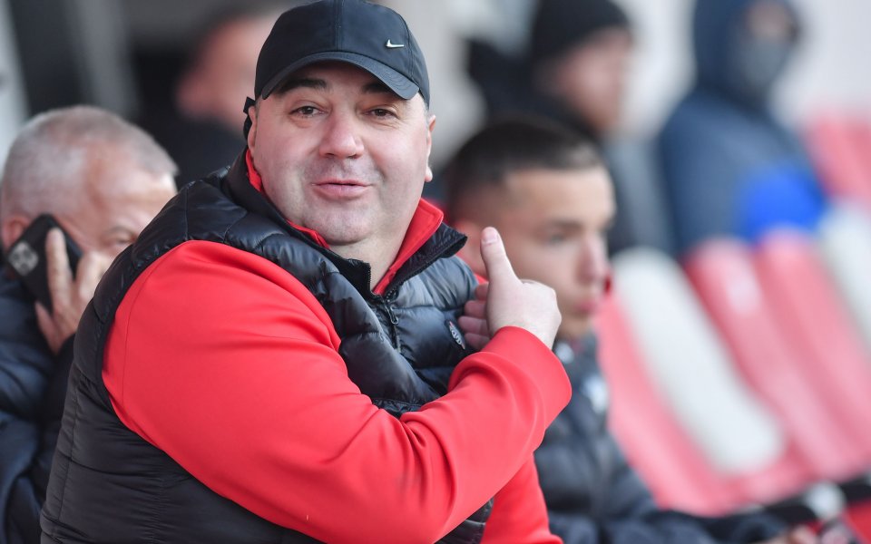 Саша Антунович, който още в началото на март бе обявен