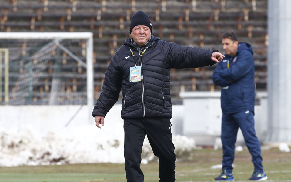 Треньорът на Славия Александър Тарханов бе доволен от