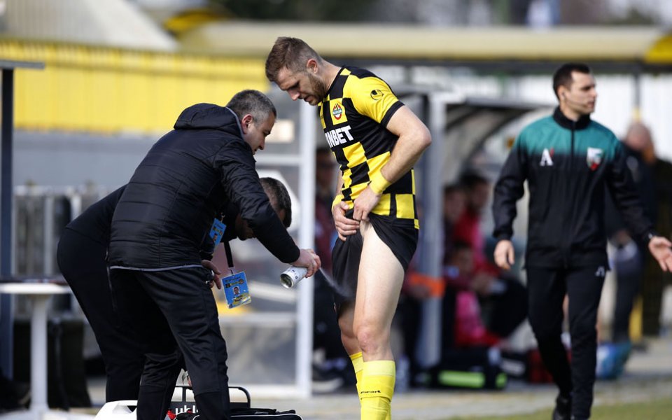 Нападателят на Ботев Пловдив Атанас Илиев обра вота на читателите