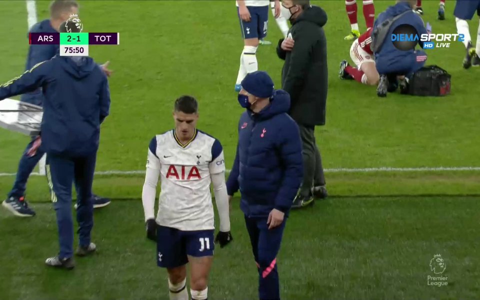 Тотнъм остана с човек по-малко срещу Арсенал