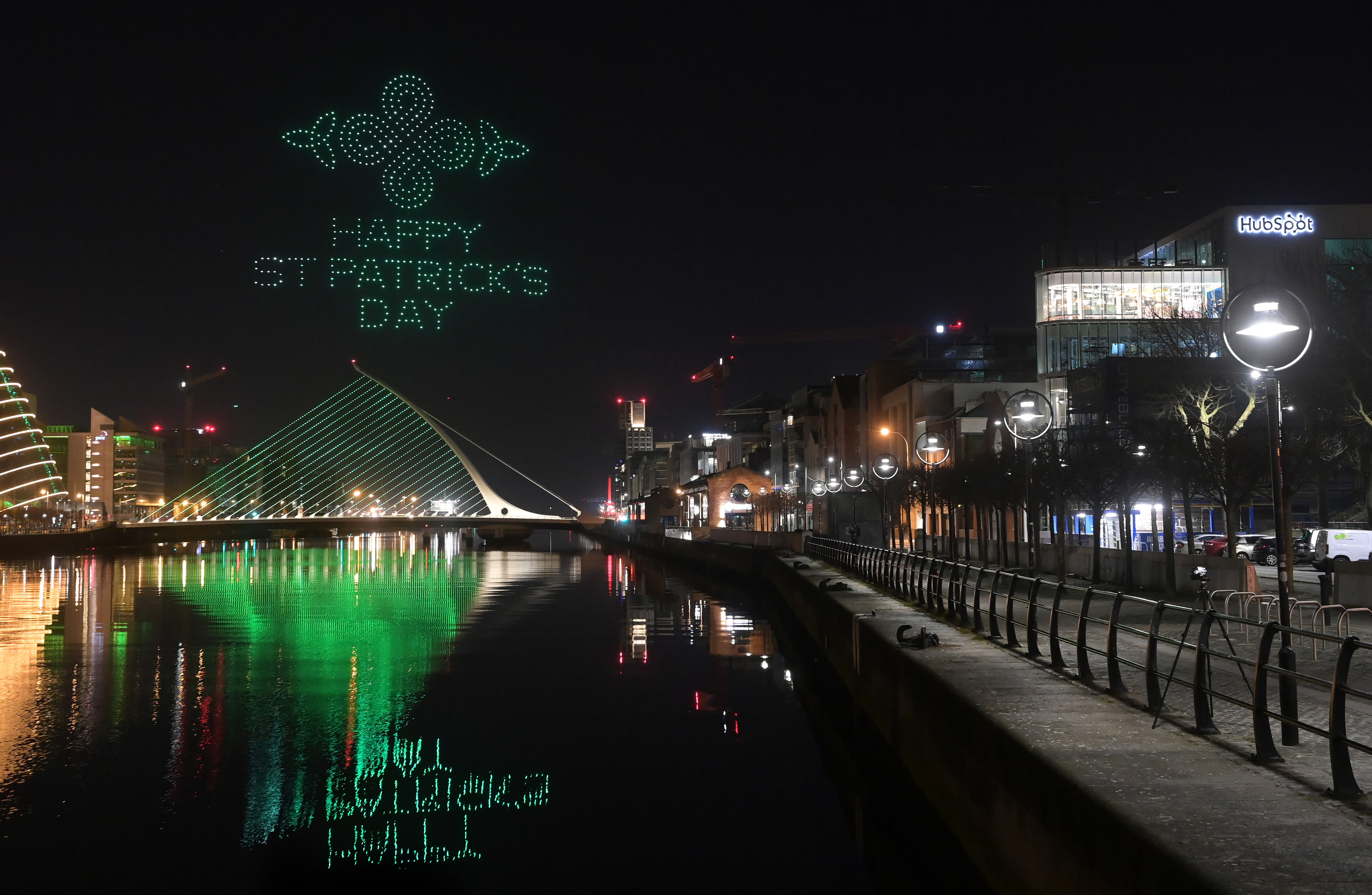 <p>Дронове осветиха небето в Дъблин, Ирландия за деня на Свети Патрик</p>