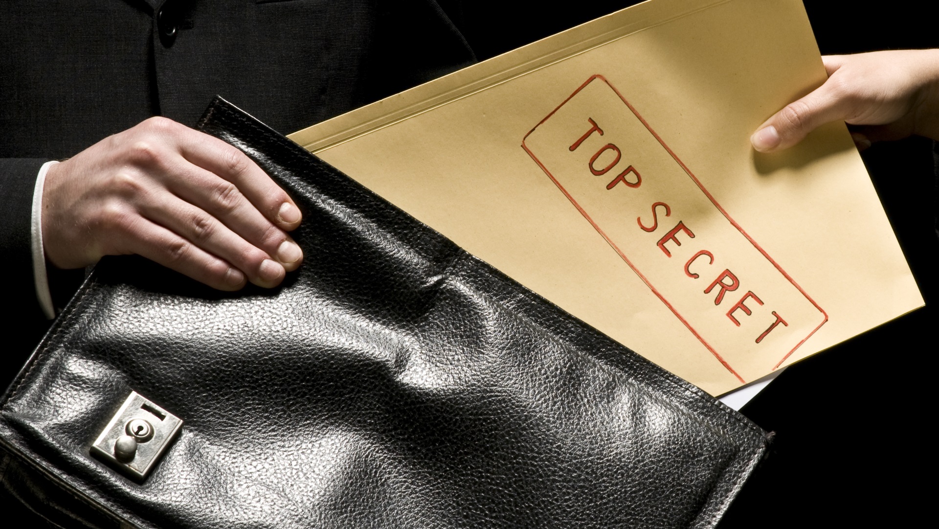 <p><strong>12-о място &ndash; Близнаци</strong><br />
Едва ли ще останете тихи за дълго, дори и наистина да го искате. Общуването е вашият начин на живот, споделяне на емоции и събиране на новини. Днес е по-добре да не се сдържате, а да насочите бъбривата си природа към нещо полезно.</p>