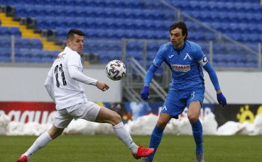 Отборите на Левски и Славия играят при резултат 0 0 в среща