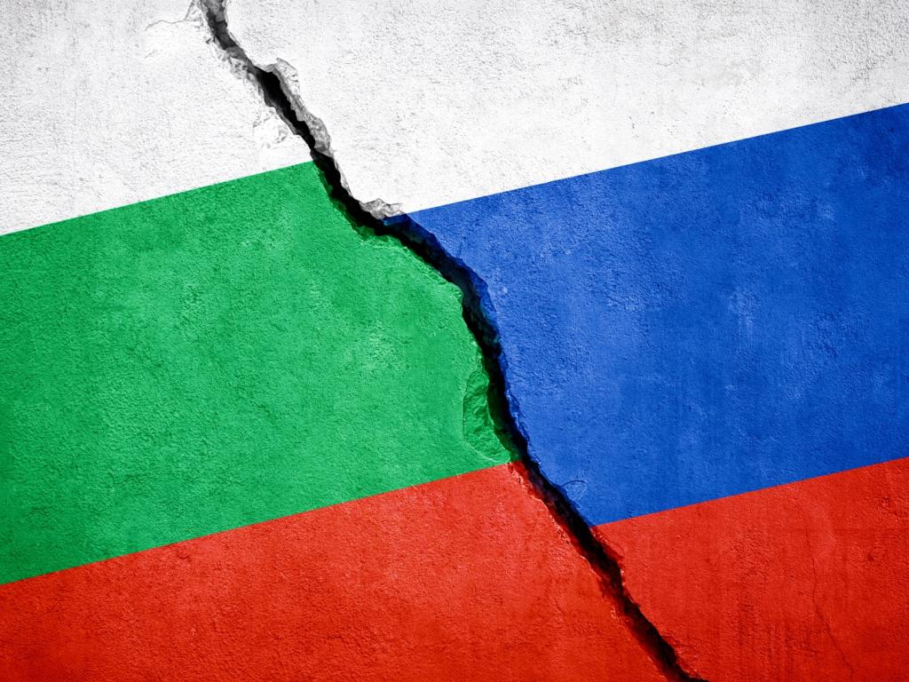 България налага наказателни данъци върху притежаваните от Русия петролни и