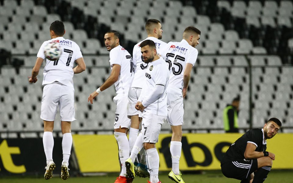 Славия води преговори със Златомир Загорчич да се завърне начело