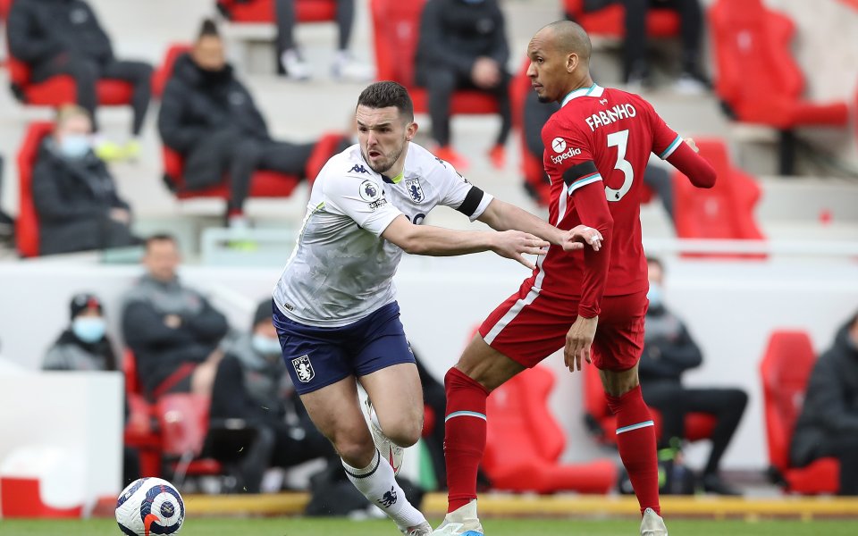 Отборите на Ливърпул и Астън Вила играят при резултат