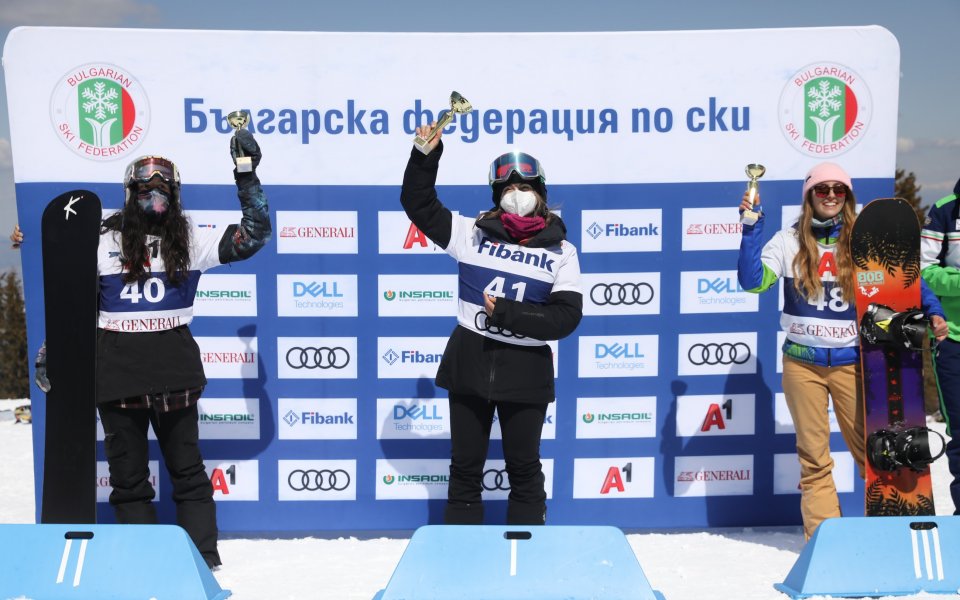 Легендарната ни сноубордистка Сани Жекова (Блейд), която официално обяви, че