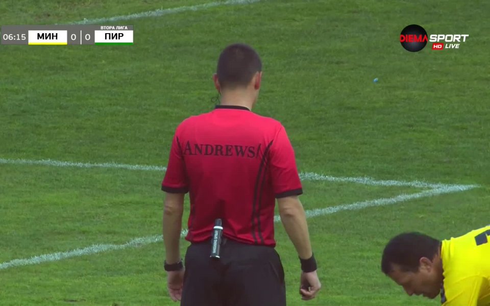 Още в 7-ата минута нападателят на Миньор Кристиян Слишков бе