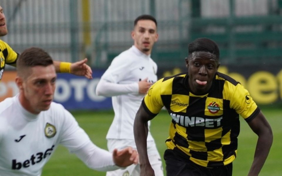 Ботев Пловдив приема Славия в мач от третия кръг на