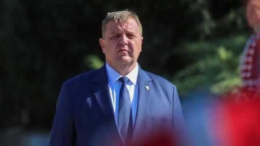  <p>Каракачанов разяснява визитата на Зоран Заев&nbsp;</p> 