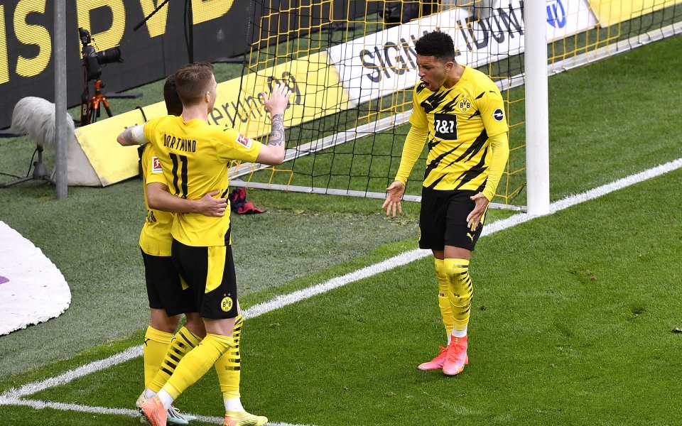 Отборът на Борусия Дортмунд матира РБ Лайпциг с 3:2, а