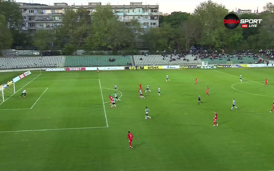 Панайотис Лука нахлу в наказателното поле и от близка дистанция