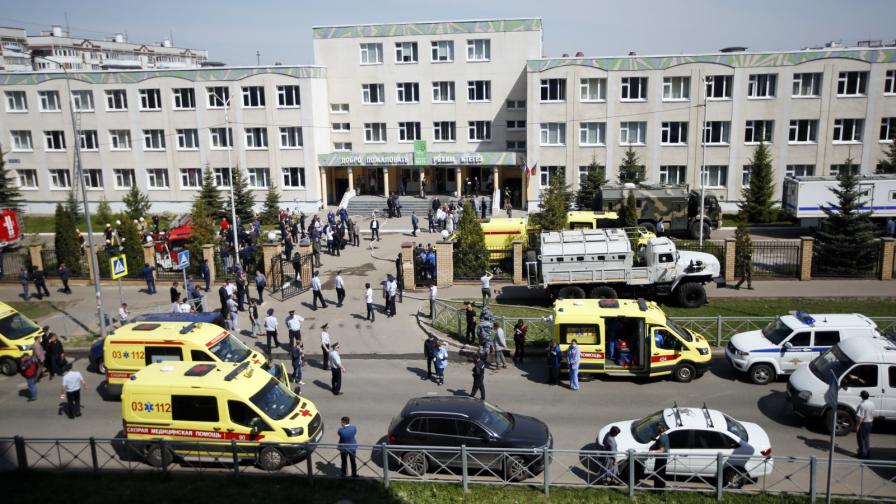 Нападение в училище в Русия, загинали деца