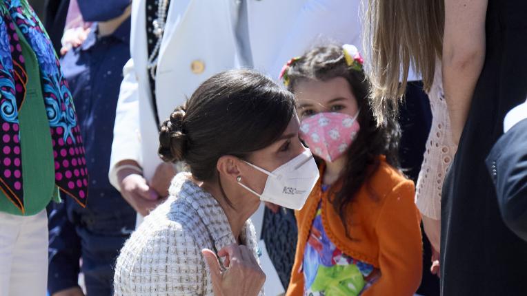  Кралица Летисия в бяла рокля отпреди 15 години 