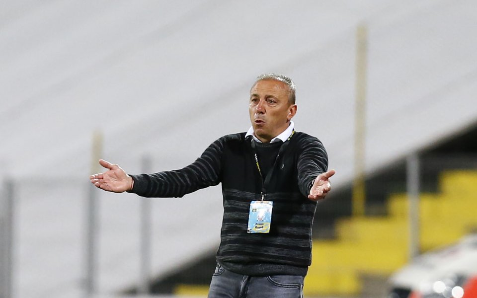 Наставникът на Черно море похвали играчите си за себераздаването при