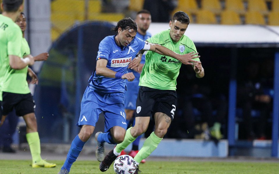 Отборите на Черно море и Левски излизат тази вечер от