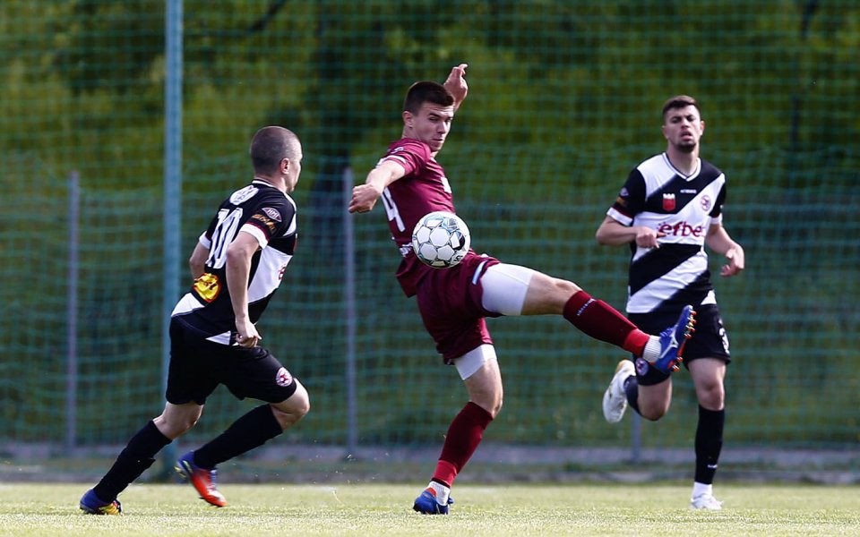 Локомотив (ГО) не можа да запази своя професионален статут и