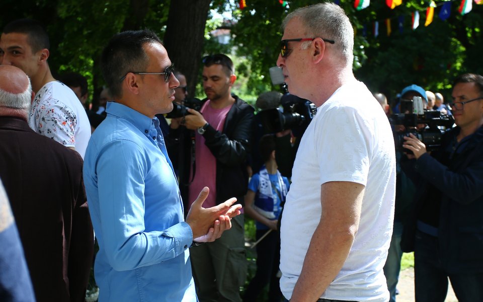 Настоящият собственик на Левски - Наско Сираков, хвърли бомбата с