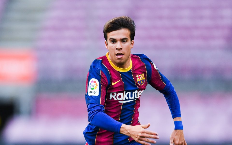 Отборът на Барселона е удължил договора на младока Рики Пуч