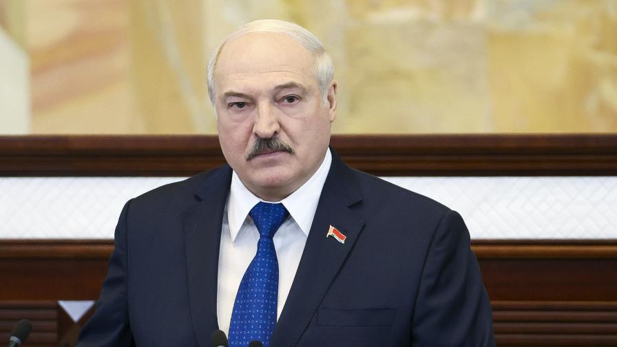 Беларус започна изненадващи военни учения