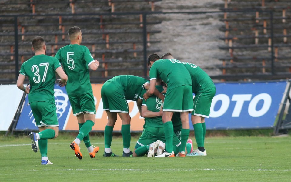 Левски (Лом) загуби с 0:2 от Ботев (Враца) първата си