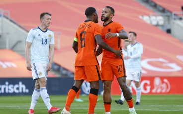 Нидерландия се добра до равенството 2 2 срещу Шотландия с гол