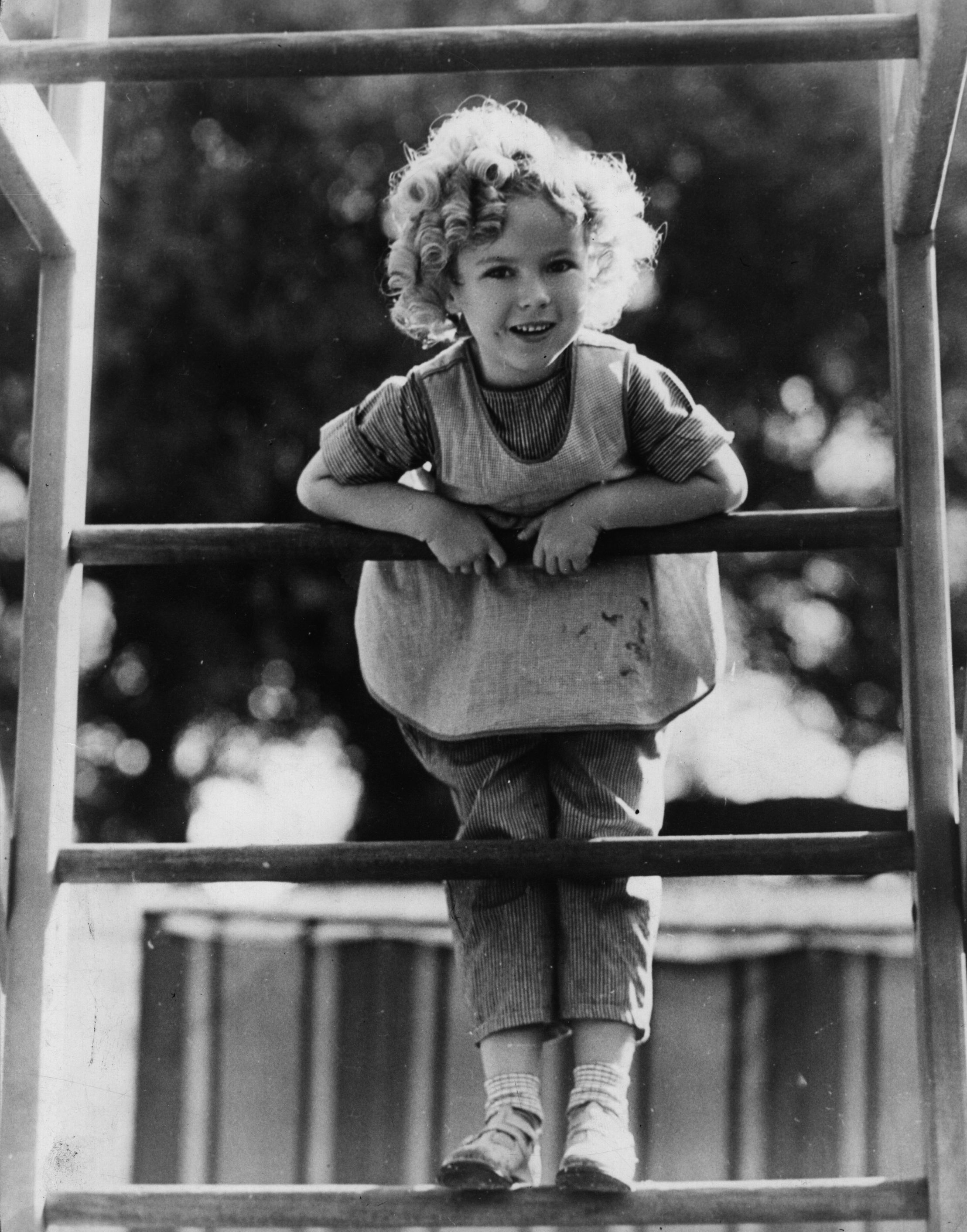 <p>Част от живота на американската актриса, певица, танцьорка и дипломат Шърли Темпъл, представен в снимки</p>