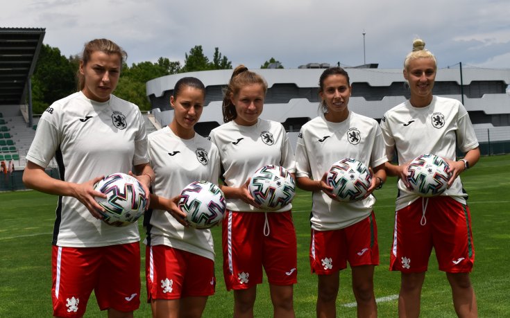 Кой ще грабне титлата на UEFA EURO 2020 - прогнозите на  футболните ни националки